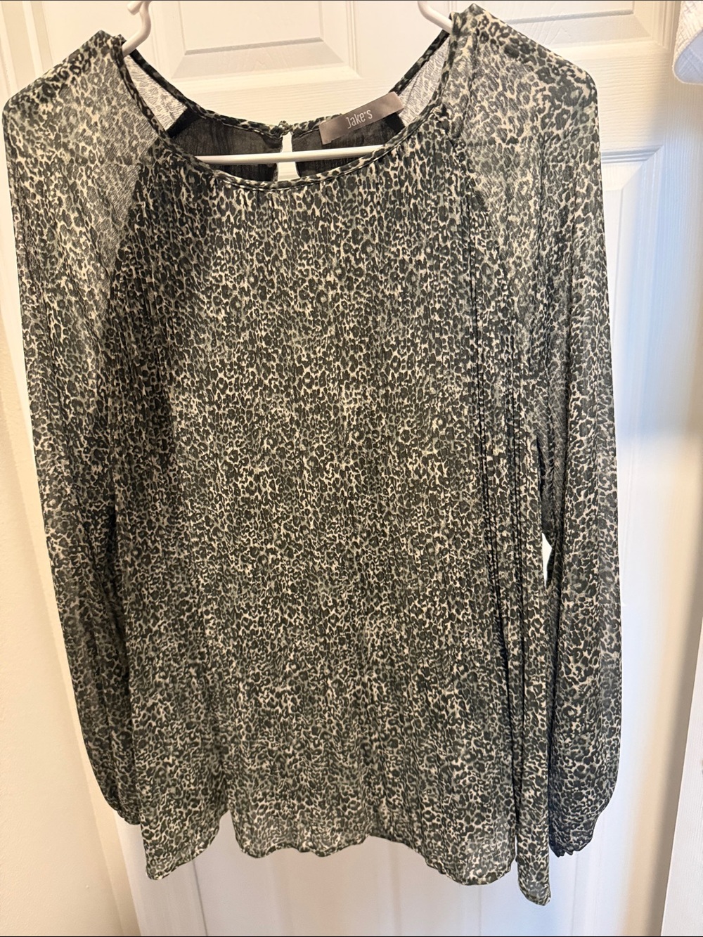 Black & White Leopard Print Long-Sleeve Women's Blouse
